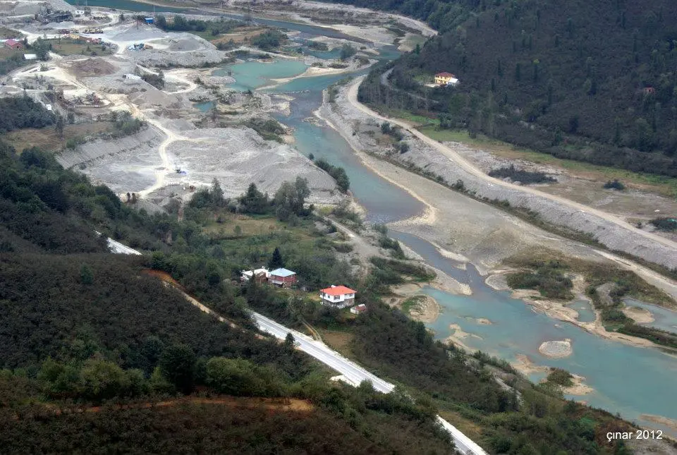 Harşit Vadisi Platformu "Tirebolu Çöplük Değildir!"