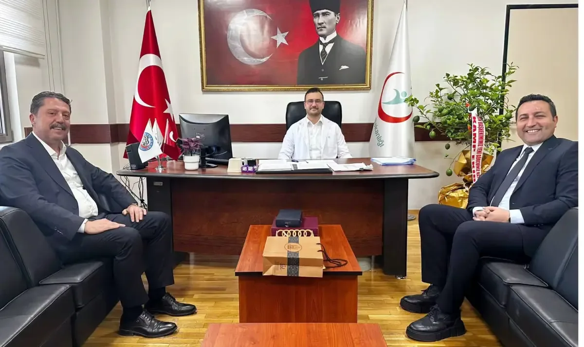 Başkan Kasap’tan yeni göreve başlayan başhekim ve nüfus müdürüne ziyaret