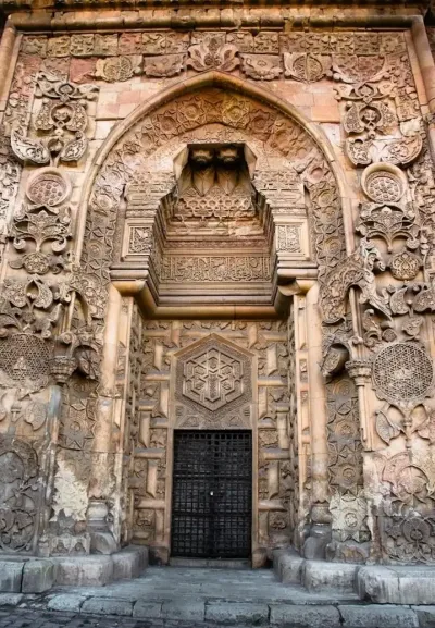 Divriği Ulu Camii ve Darüşşifası, taş işçiliğiyle dünya mirası arasında